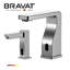 Robinet sans contact Bravat et distributeur automatique de savon mousse au fini chrome