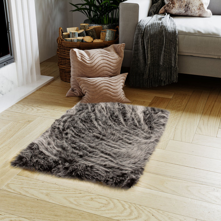 Umar Faux Fur Indoor Rug