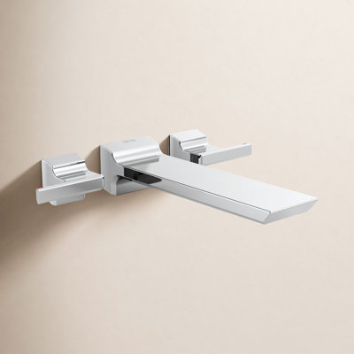 Pivotal® Wall-Mounted Roman Tub Faucet