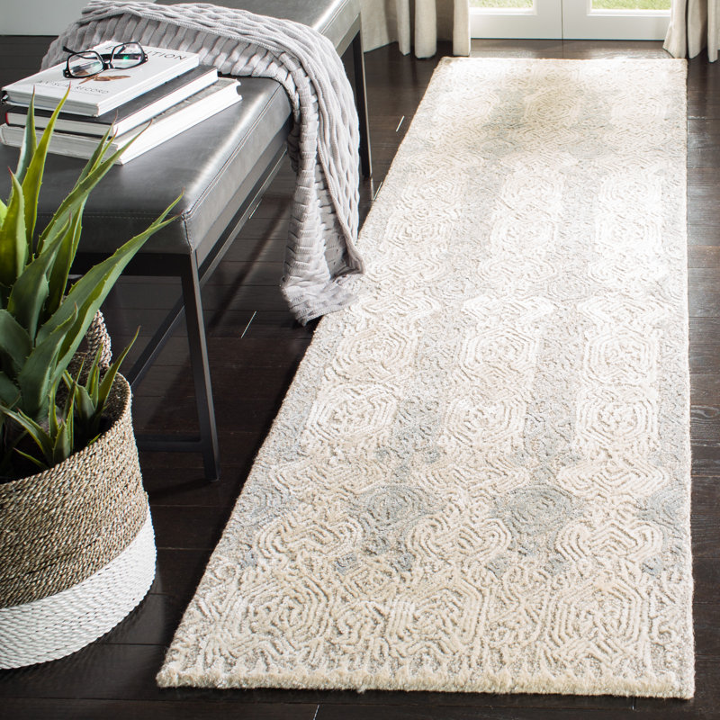 Samaniego Hand Tufted Viscose/Wool Oriental Rug in Grey/Ivory, Runner 2'3" x 8'