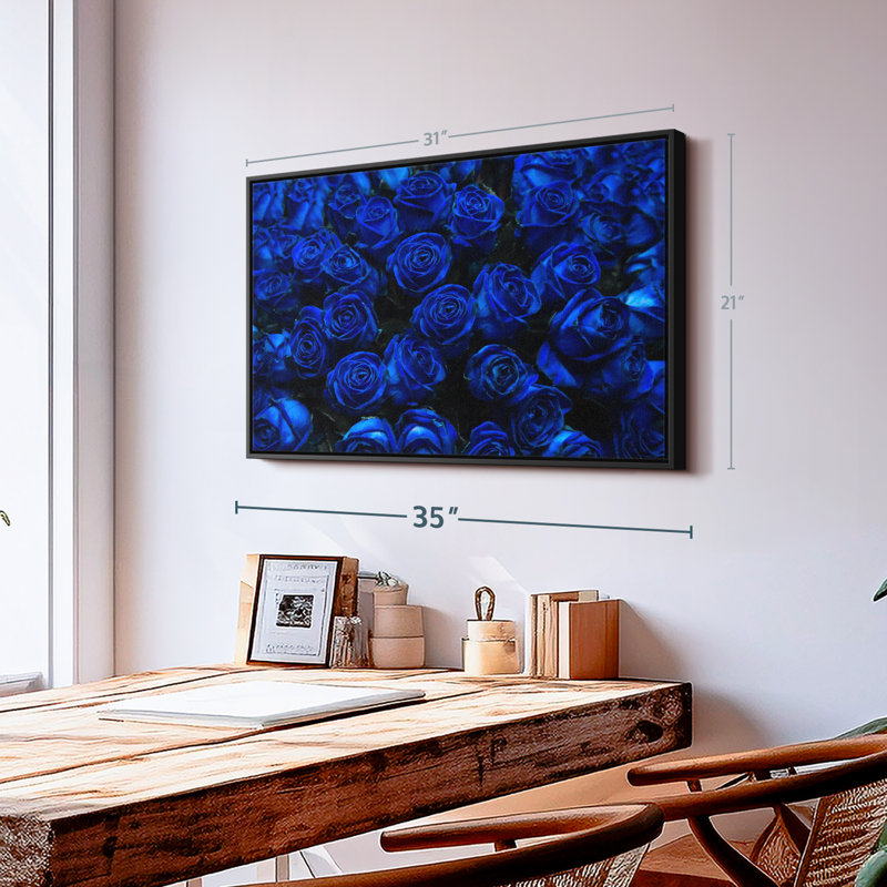 Floral et botanique «Royal Blue Roses Wall Art», H 21 po x l 31 po