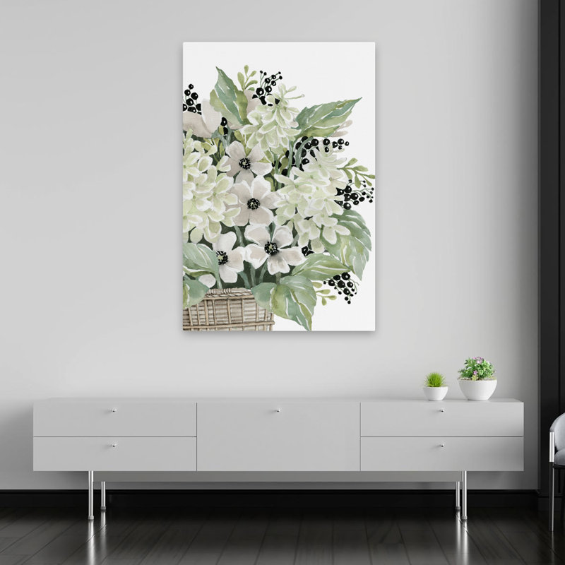 Art floral - Fleurs contemporaines, fleurs blanches et baies, H 60 po x l 40 po