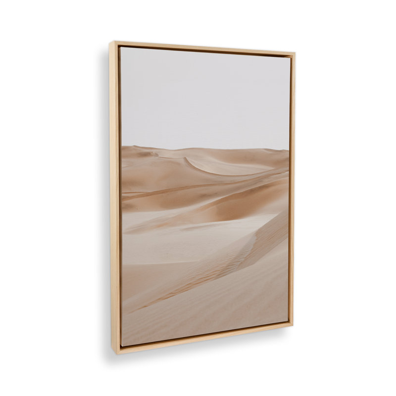 «Dune Whispers», reproduction encadrée sur toile par Krista Mosakowski, Cadre américain en érable flottant, H 50 po x l 34 po