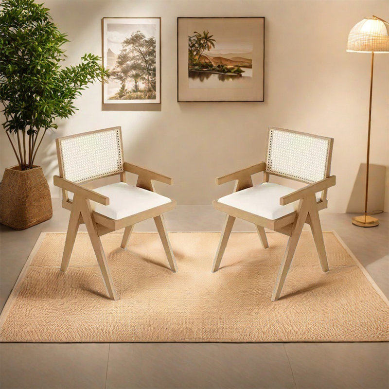 Chaise en bois massif à vent crème
