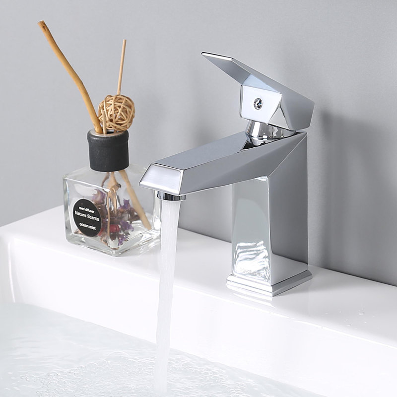 Single-handle Bathroom Faucet, Chrome