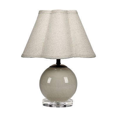 Lampe de table en verre soufflé Connor avec abat-jour en raphia