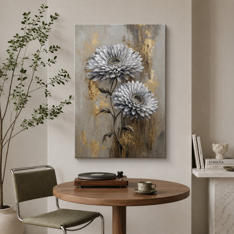 «Silver Chrysanthemum Blooms With Gold Accent», images de chambre à coucher, impression sur toile encadrée, Wrapped Canvas