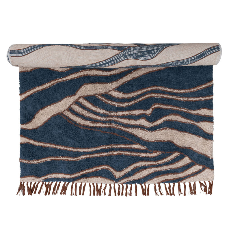 Tapis touffeté en coton avec motif à vagues et franges