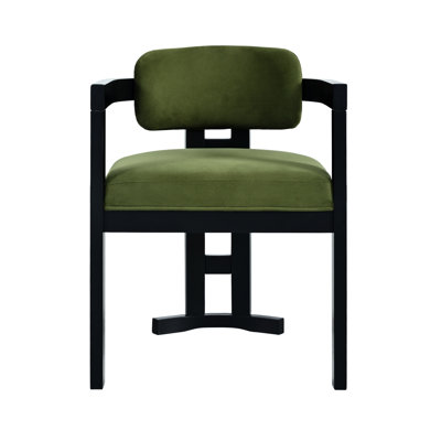 + Chaise de salle à manger rembourrée noire (2). Structure en bois d'hévéa. Sièges confortables. L 23 po x P 30,5 po. Assemblage requis 2,. Bois d'hévéa. 30,5 po