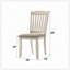 Ensemble de 2 chaises de salle à manger à dossier à lattes traditionnelles avec tissu brun clair et finition crème, parfaites pour ajouter un charme classique à n'importe quelle maison