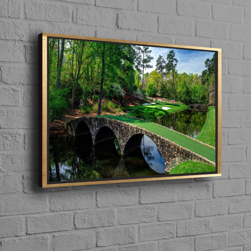 Art mural bohémien de style club de golf avec paysage vert présenté sur une impression sur toile pour une décoration intérieure unique