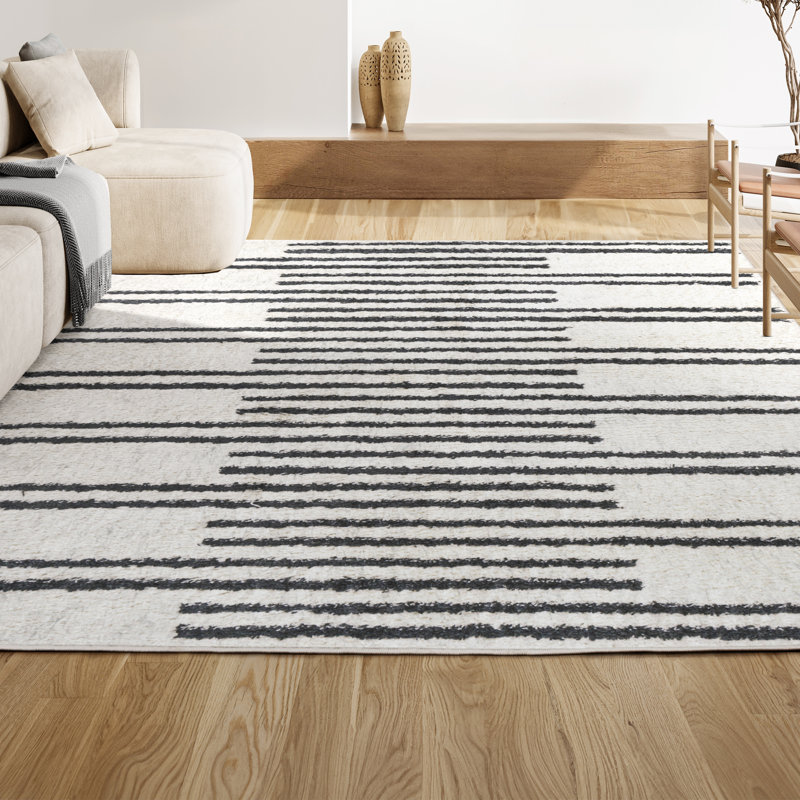 Petra Stripe Geometric Shag White/Gray Rug, Rectangle 4' x 6'