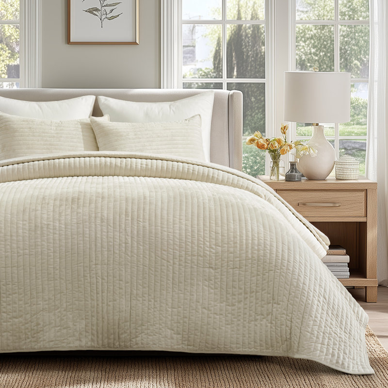 Luxe Velvet Channel Quilt Set, King, Beige