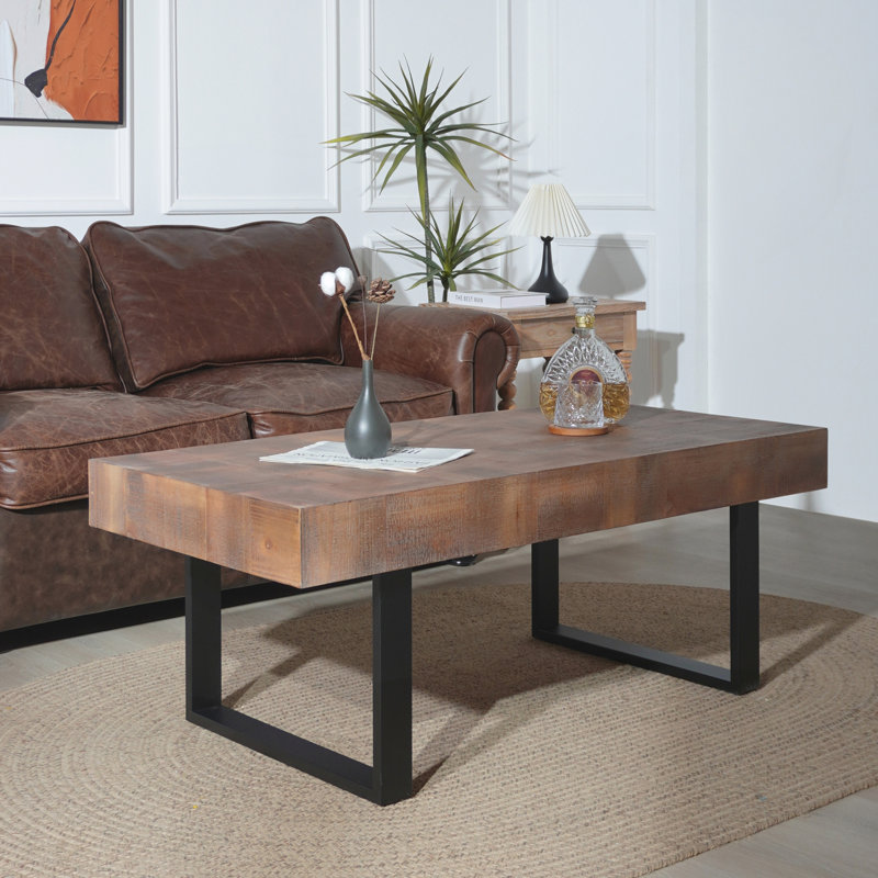 Table basse rustique en bois industriel