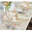 Ensemble de napperons ronds fabriqués à la main avec dentelle florale brodée pour une élégante table de salle à manger et un décor de Noël-62294342
