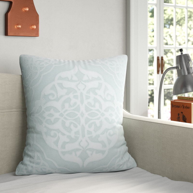 Housse de coussin Adelia, 18 po x 18 po, Gris moyen / gris clair, Mélange de duvet