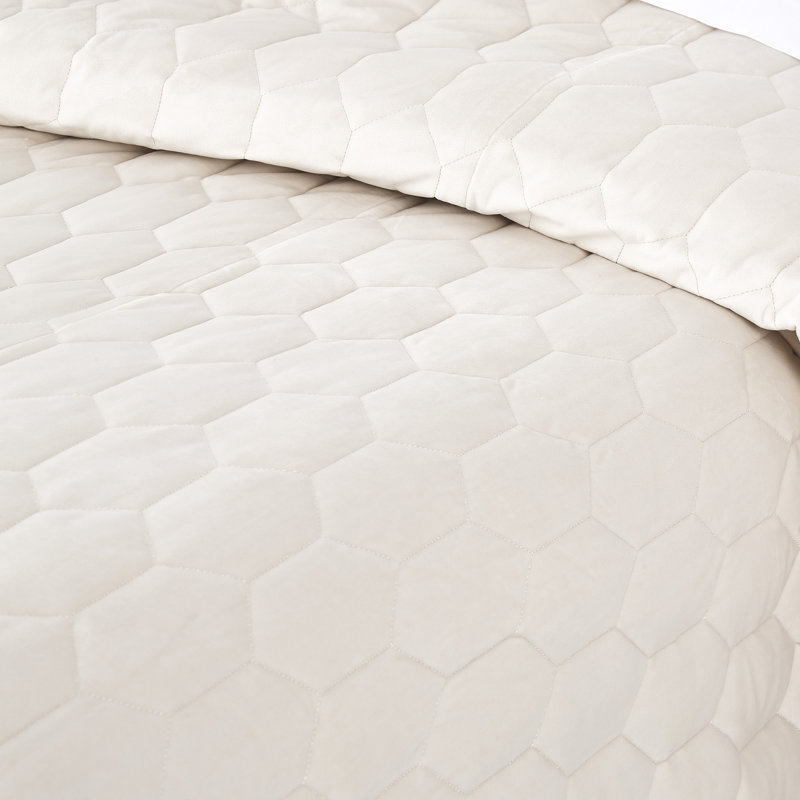 Niagara Quilt Set - Sand, Queen Quilt + 2 Euro Shams