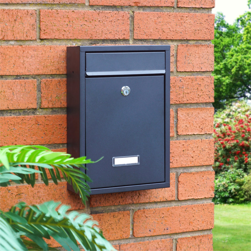 Elikapeka Metal Wall Mounted Post Box