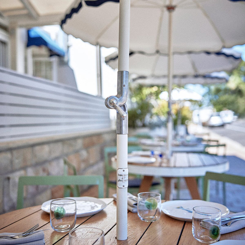 Club 79'' W Umbrella, Rivie White