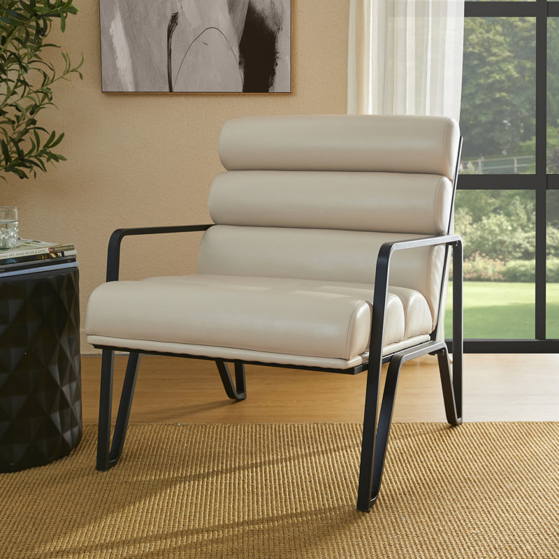 Fauteuil large de 31,5 po Cacey, Similicuir beige