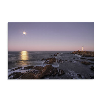 Moon Moon Coastline Canvas, conception par Shelley Carlisle