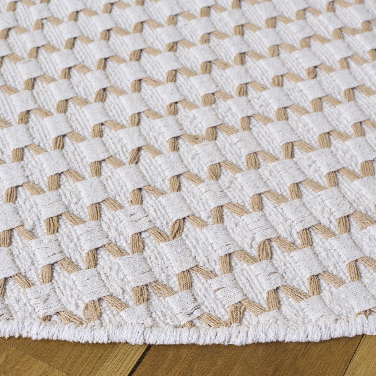 Hand-Woven Chevron Cotton Rug, Round 6'