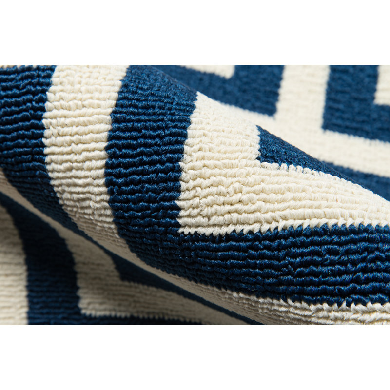 Turnbow Geometric Indoor / Outdoor Rug, Runner 2'3" x 7'6"