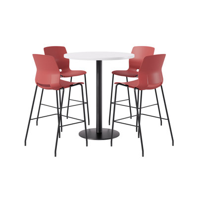 Ensemble repas pour 4 personnes à hauteur de bar