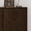 Armoire de rangement Mid-Century moderne en forme de V, buffet avec beaucoup d'espace, conception étroite pour une utilisation polyvalente dans le salon, l'entrée, le couloir, la cuisine et le bar à café-163360699