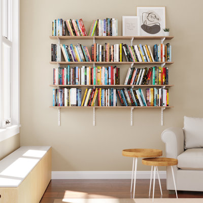 Bibliothèque flottante de 60 po x 10 po avec supports réglables, étagère murale réglable en hauteur à 4 niveaux, tablette de salon, tablette de rangement de cuisine, décor campagnard et scandinave, planche brûlée, supports blancs