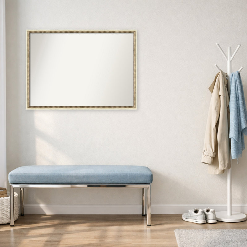 Miroir mural Petronella, L 40 po x H 29 po, Blanc vieilli Castellan