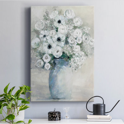 " White Anemone Bouquet "