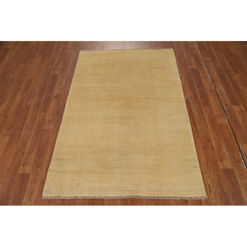 Tapis unique jaune et doré 4 pi 11 po x 3 pi 3 po Alicyn