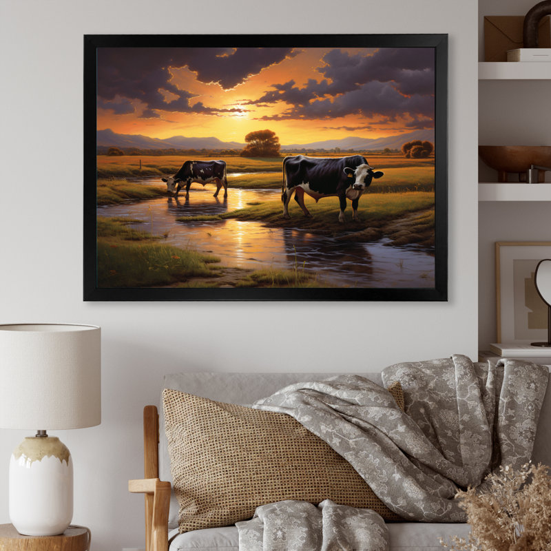 «Kvon Cows At Farm Landscape II», reproduction sur toile, H 24 po x l 32 po x P 1 po, Cadre simple noir