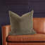 Housse et insert de coussin carré en fausse fourrure-50629631-50629633