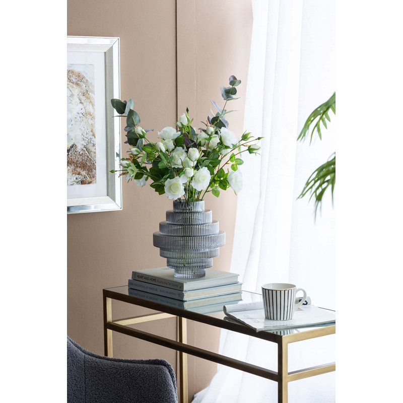 Vase géométrique à plusieurs niveaux, Gris