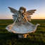 Statue d'ange féerique de jardin multifonctionnelle en résine avec plateau en forme de feuille, mangeoire à oiseaux et plateau décoratif pour une utilisation intérieure et extérieure