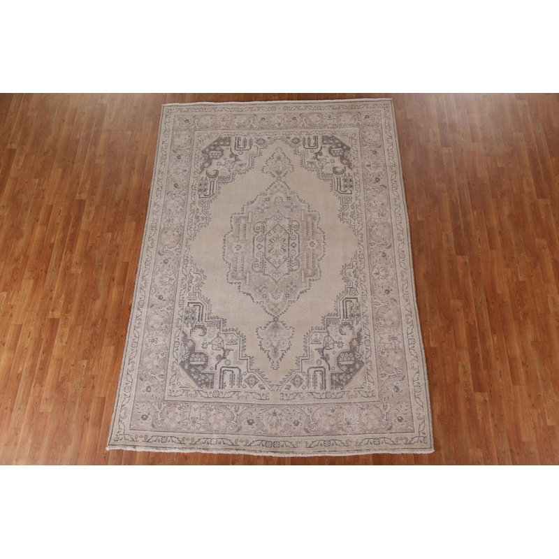 One-of-a-Kind Rectangle 6'7'' x 9'6'' 1960s Rectangle Wool Area Rug in Beige