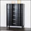Commode 1 pièce glamour à finition noire avec façade incurvée, tiroir pleine extension, poignées en acrylique, pieds tournés, plateau doublé de feutre pour la chambre à coucher