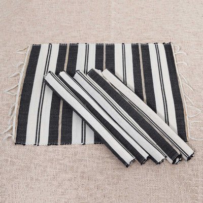Vaimi Rectangular Striped Linen Table Topper