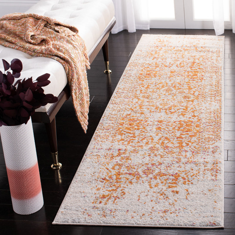 Tapis oriental orange / ivoire Christa, Tapis de couloir 2 pi 3 po x 10 pi