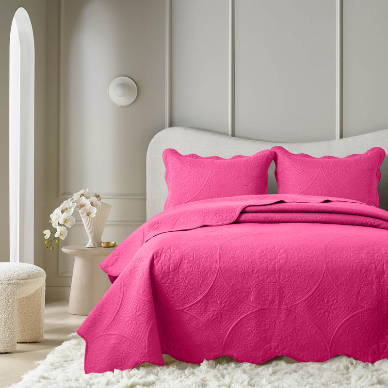 Floral Embossed Quilted Bedspread Set – Soft Lightweight Microfiber Bedding with Pillow Shams, Reversible & All-Season Comfort
