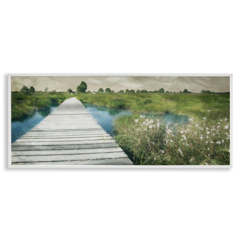 Passerelle sur le marais, estampe numérique, design par Milli Villa, H 10 po x l 24 po, Giclée encadrée blanc bord de mer