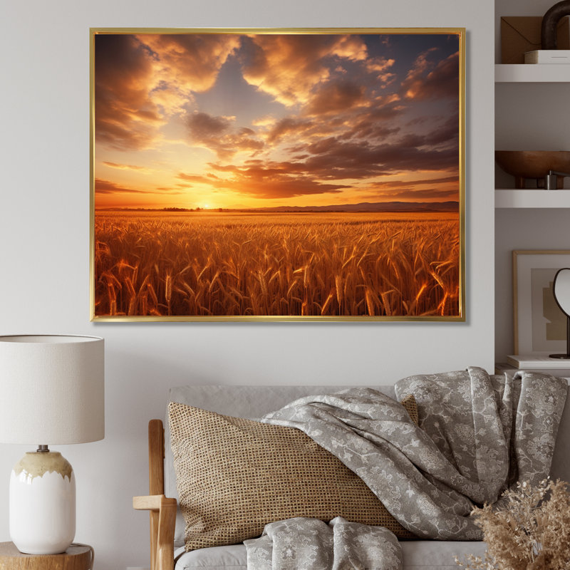 «Scenic Sky On Golden Horizon III», reproduction d'art sur toile, 24" H x 32" W, Cadre flottant doré