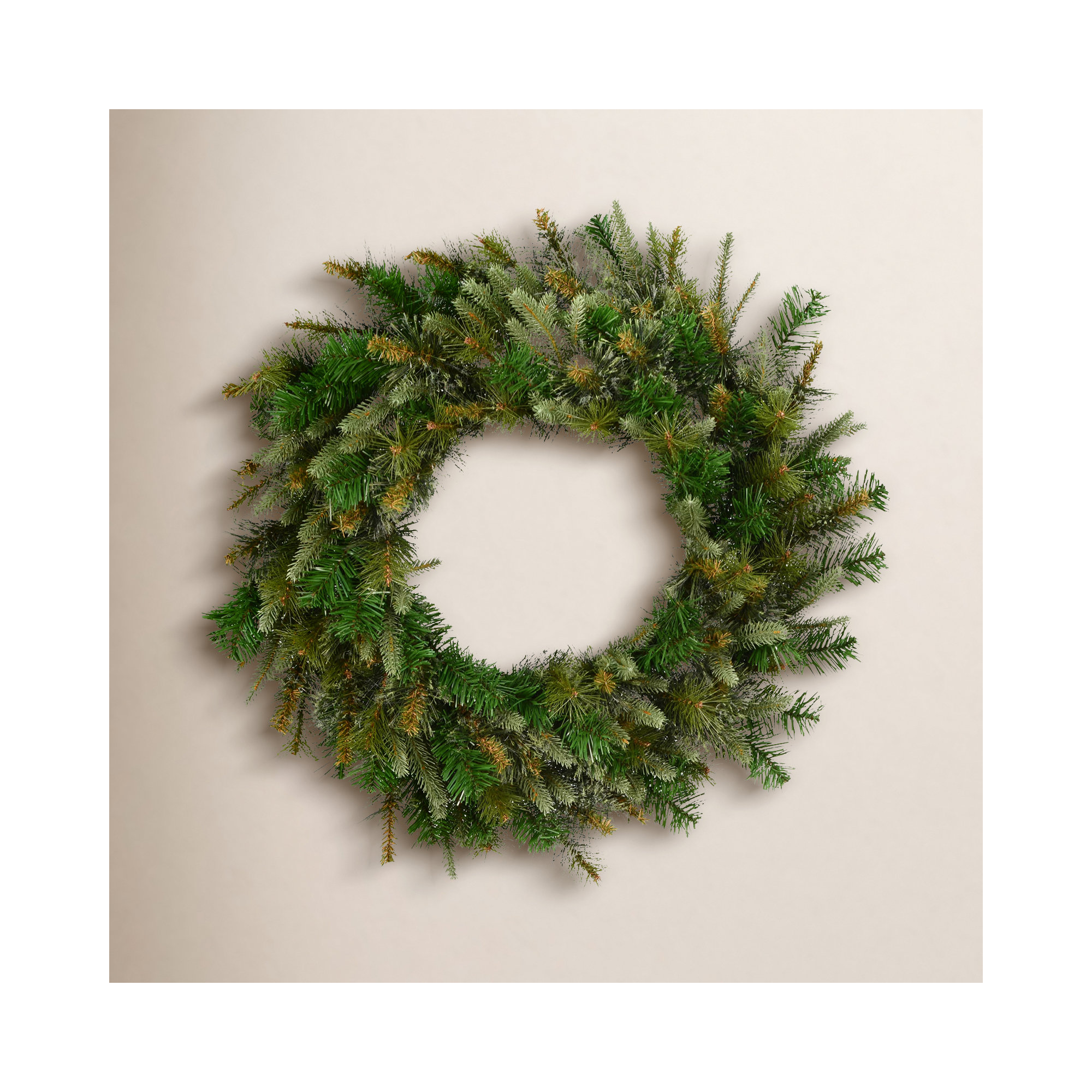 Artificial Cashmere Pine Wreath, 30"