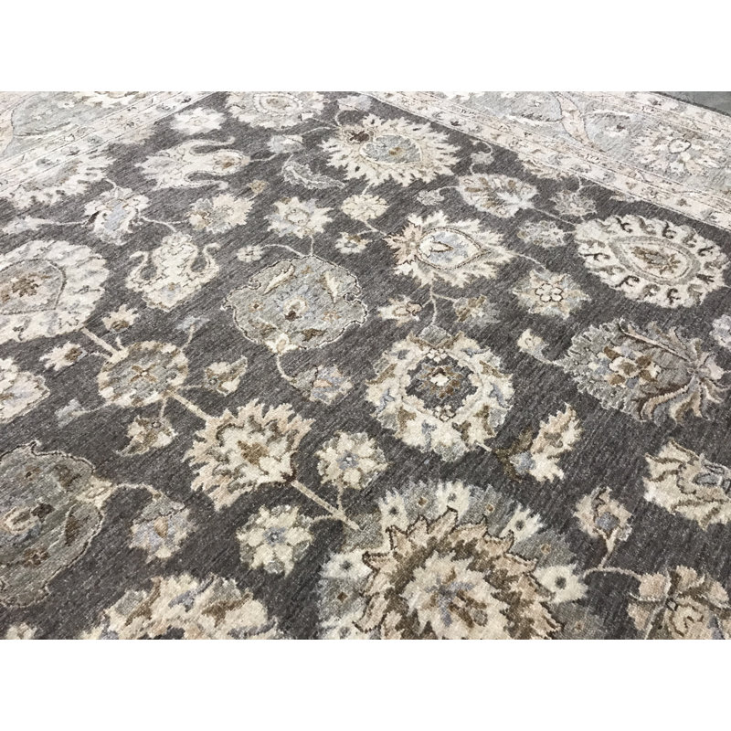 Hand-Knotted High-Quality Gray Area Rug