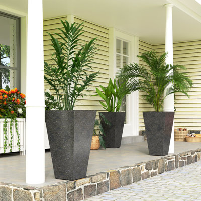 Jardinières de 28 pouces de hauteur pour plantes d'extérieur, ensemble de 3 pots à fleurs en plastique avec finition en marbre et trous de drainage, grandes jardinières fuselées empilables pour plantes d'intérieur, décoration de porche, noir
