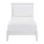 Grand lit standard-461855087-461855086