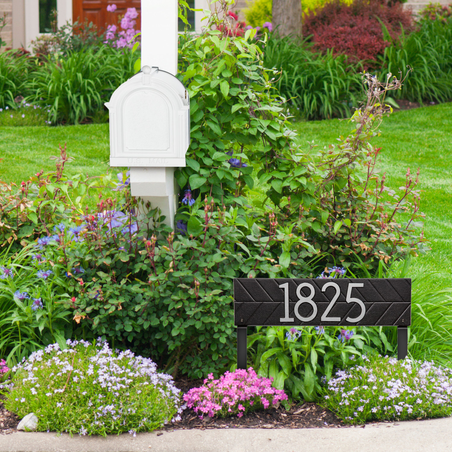 Mid-Century Modern Lawn Address Plaque, Black/Silver, Yes