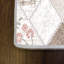Tapis rose / beige en polyester tissé à la machine Essence-760342585